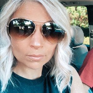 Meet your Posher, Melinda